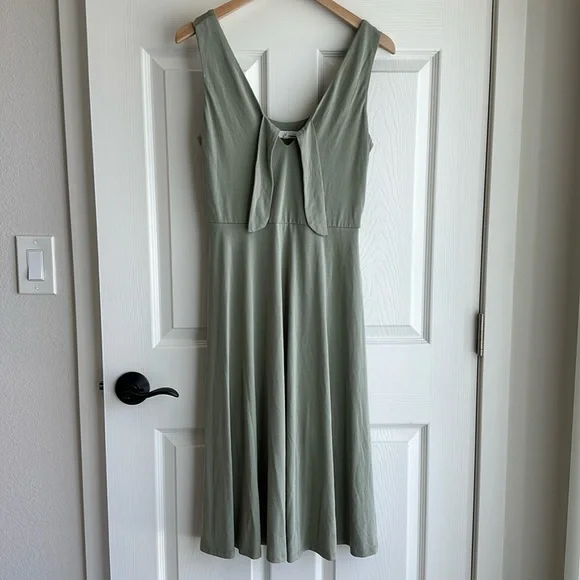 women's pastel green dress Wedtrend Women Light Green Spagehtti Straps Ruched Long Chiffon Bridesmaid  Dress with Slit – WEDTREND